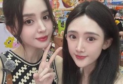 娜扎恋爱爆料视频,甜蜜视频揭露明星爱情故事